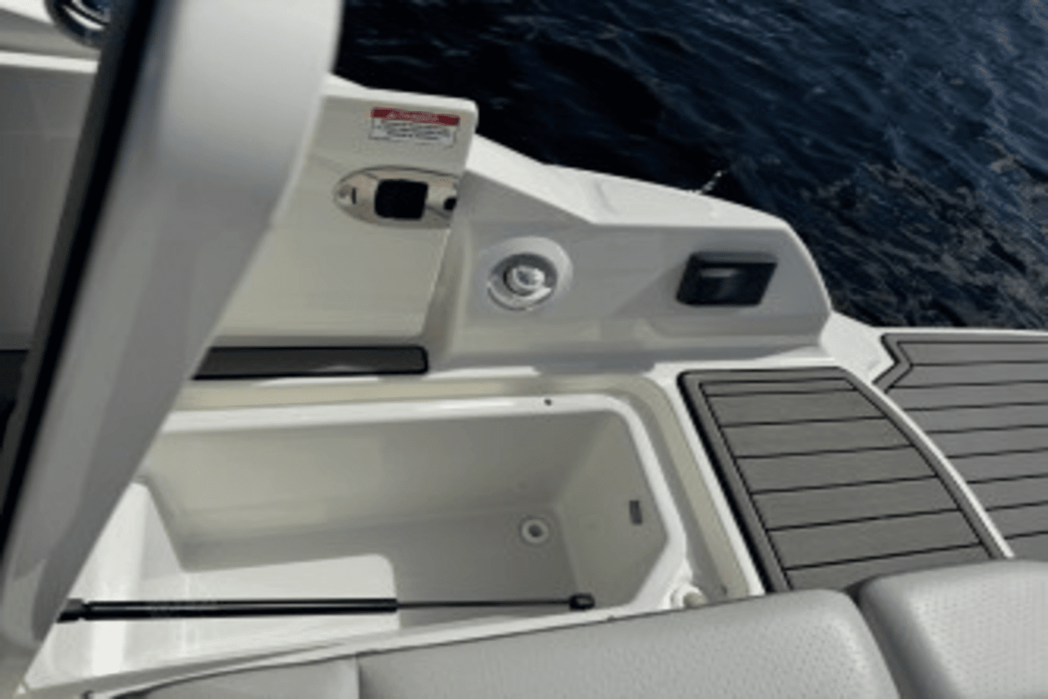 2022 Sea Ray 270 SDX Image Thumbnail #31