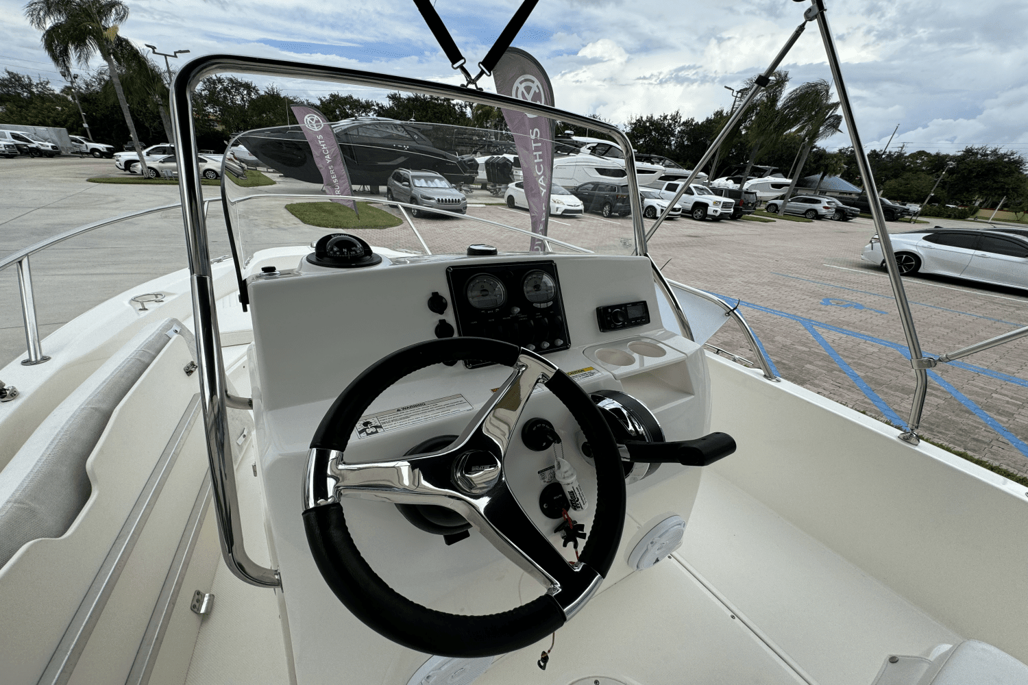 Thumbnail 2 for 2016 Boston Whaler 180 DAUNTLESS