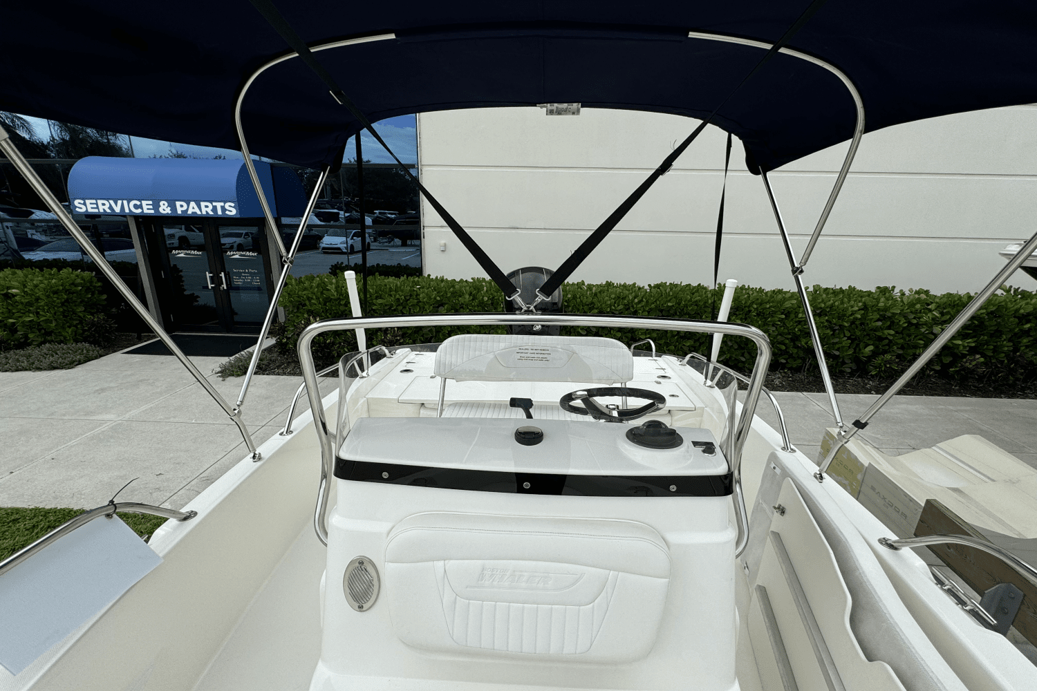 2016 Boston Whaler 180 DAUNTLESS Image Thumbnail #8