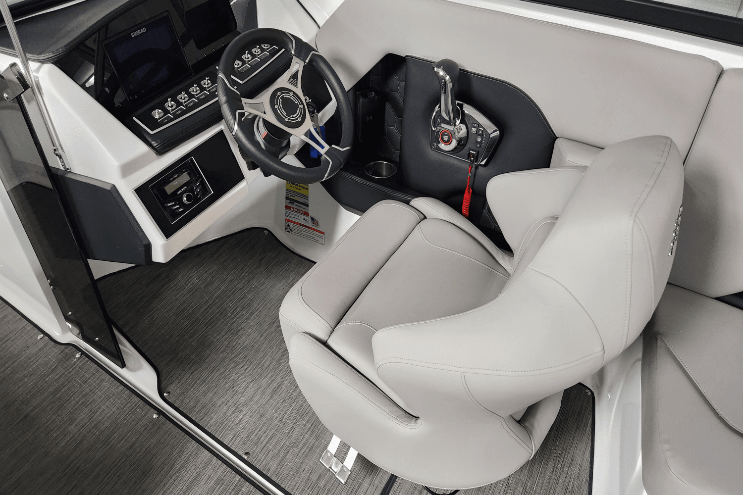 2025 Four Winns H2 Image Thumbnail #10