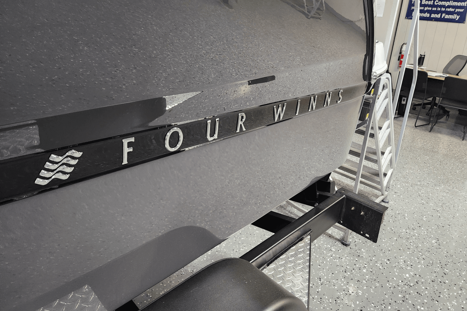 2025 Four Winns H2 Image Thumbnail #56