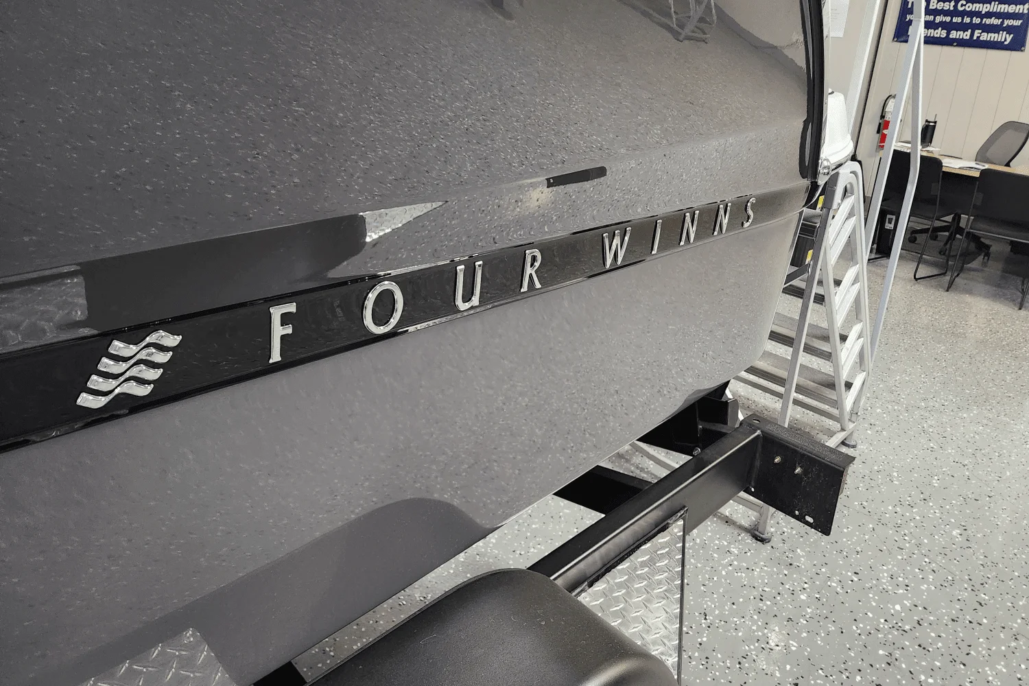 2025 Four Winns H2 Image Thumbnail #56