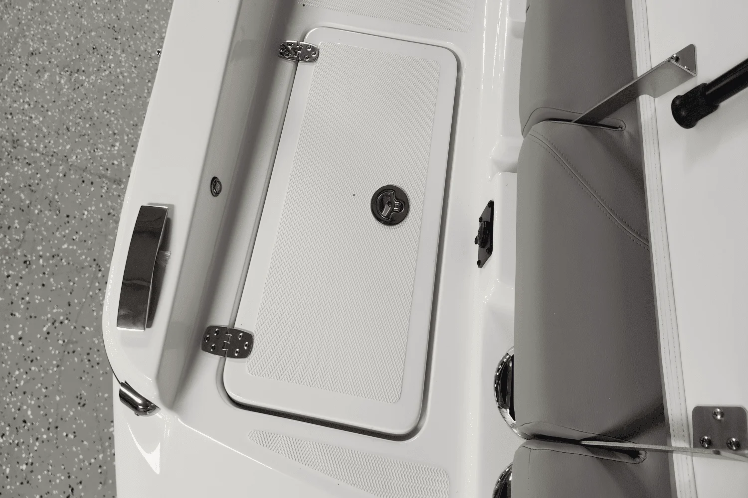 2025 Four Winns H2 Image Thumbnail #19