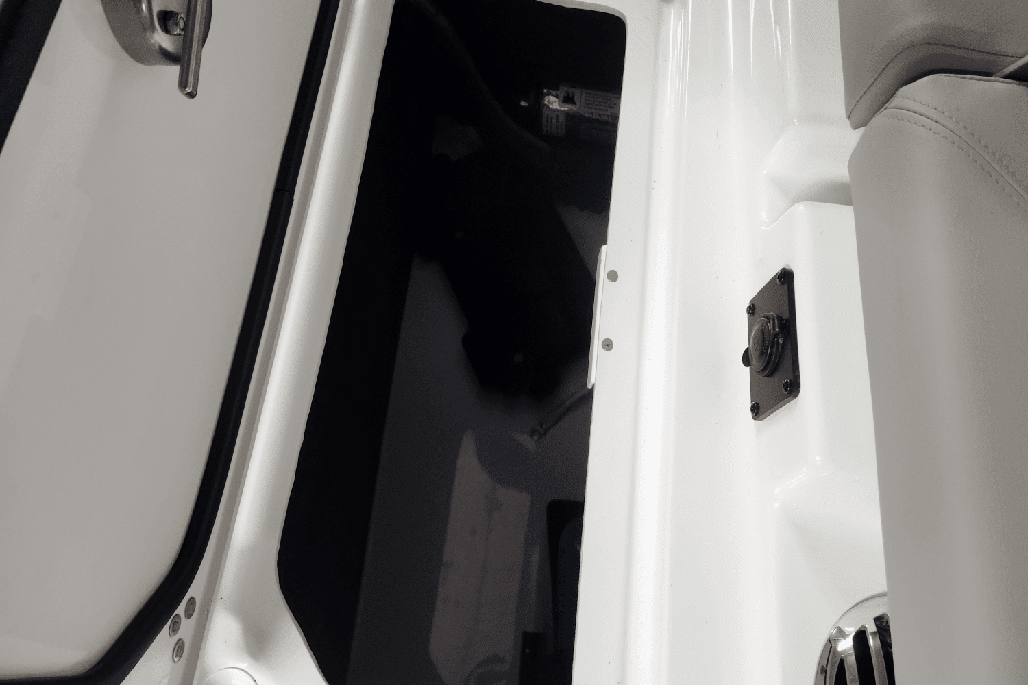 2025 Four Winns H2 Image Thumbnail #20