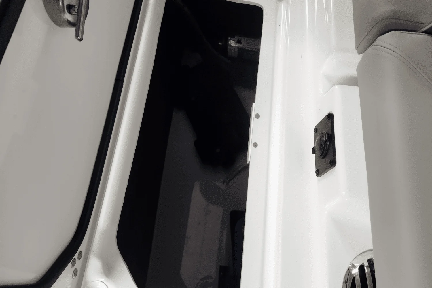 2025 Four Winns H2 Image Thumbnail #20