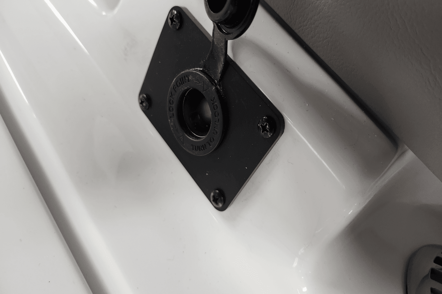 2025 Four Winns H2 Image Thumbnail #22