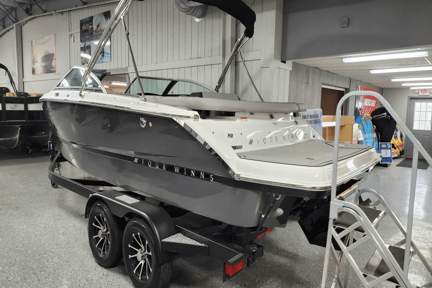 2025 Four Winns H2 Image Thumbnail #50