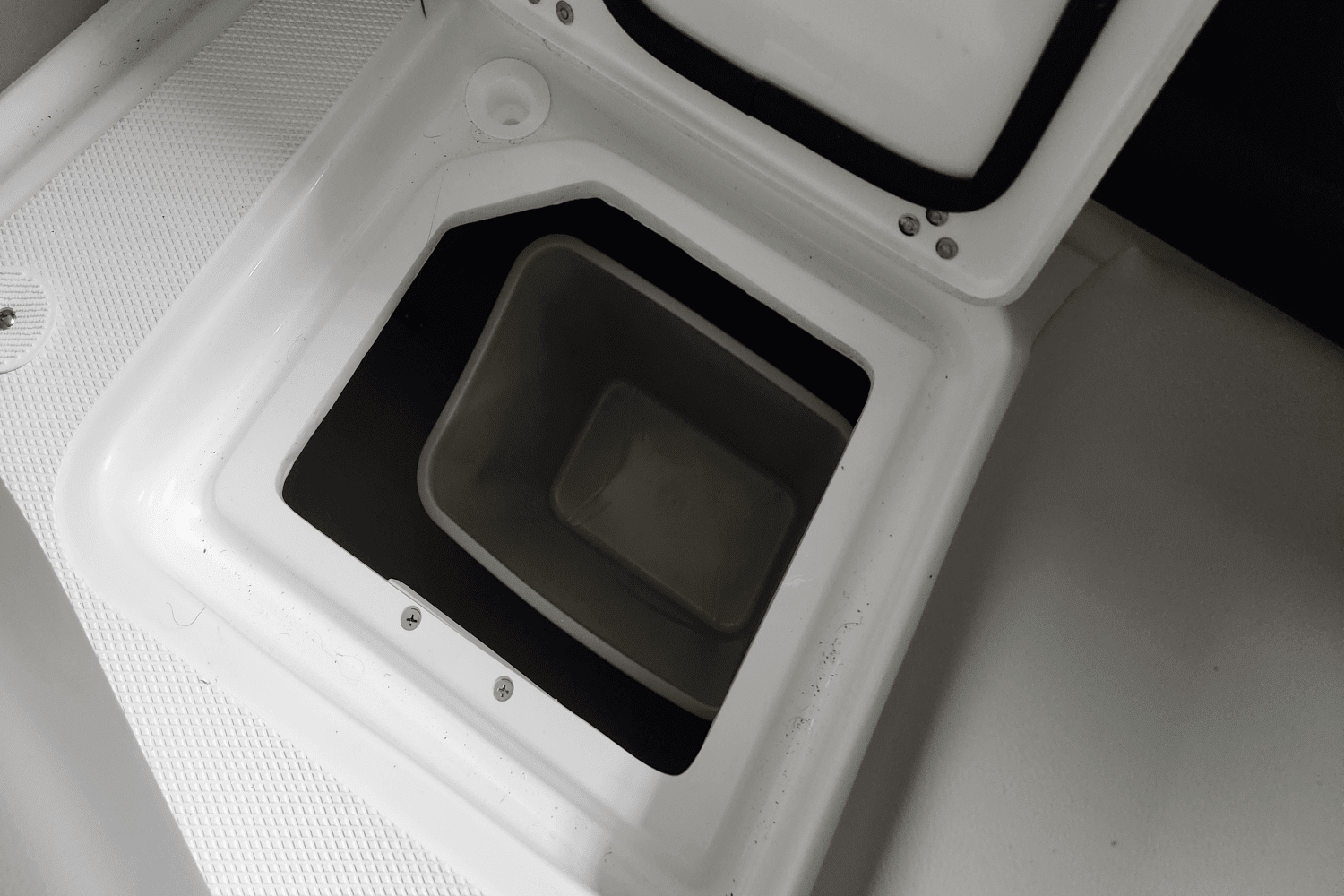 2025 Four Winns H2 Image Thumbnail #39