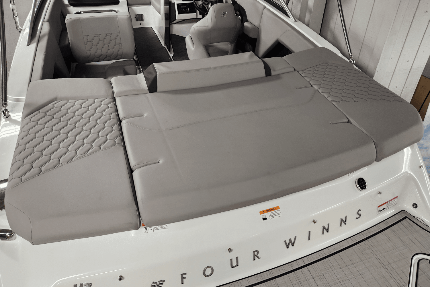 2025 Four Winns H2 Image Thumbnail #44