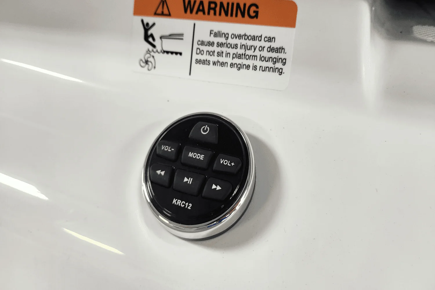 2025 Four Winns H2 Image Thumbnail #46