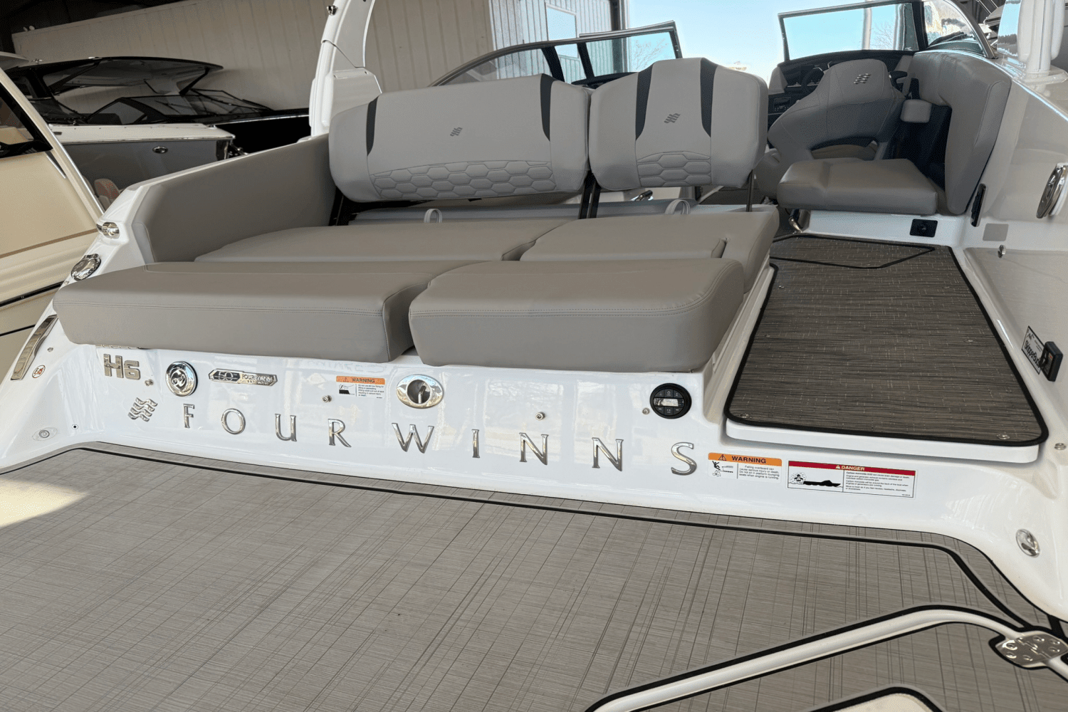 2025 Four Winns H6 Image Thumbnail #26