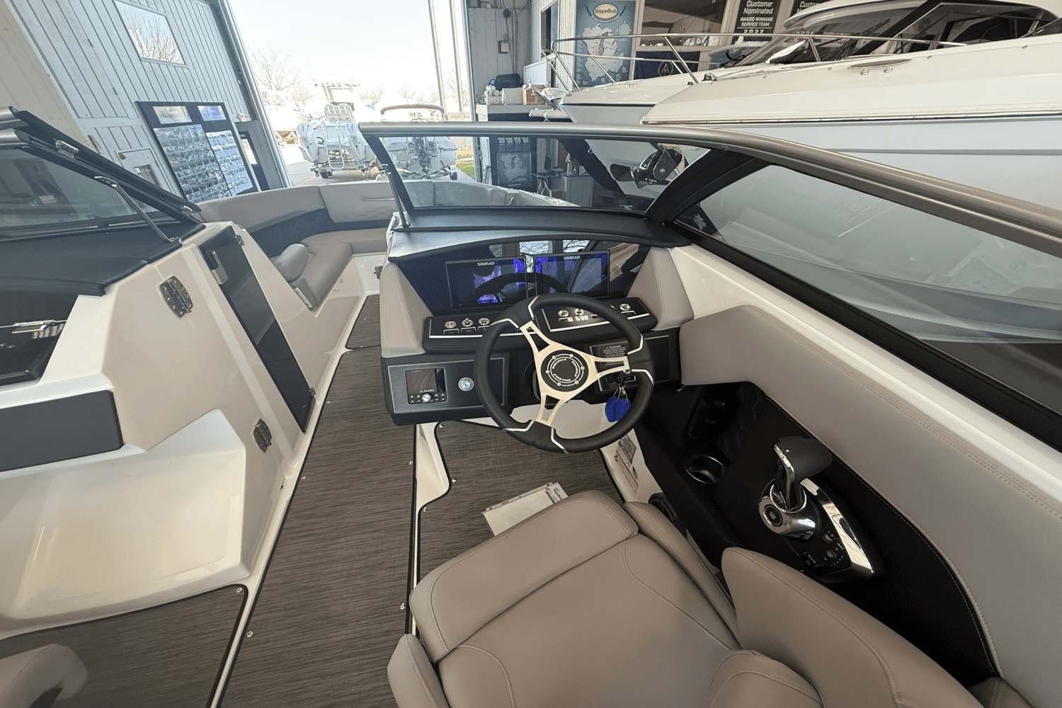 2025 Four Winns H6 Image Thumbnail #19