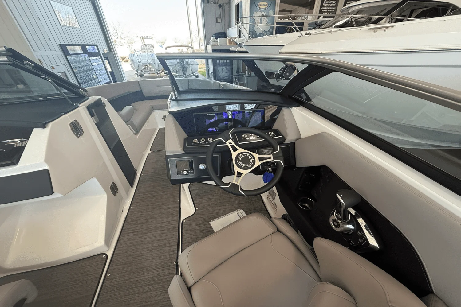 2025 Four Winns H6 Image Thumbnail #19