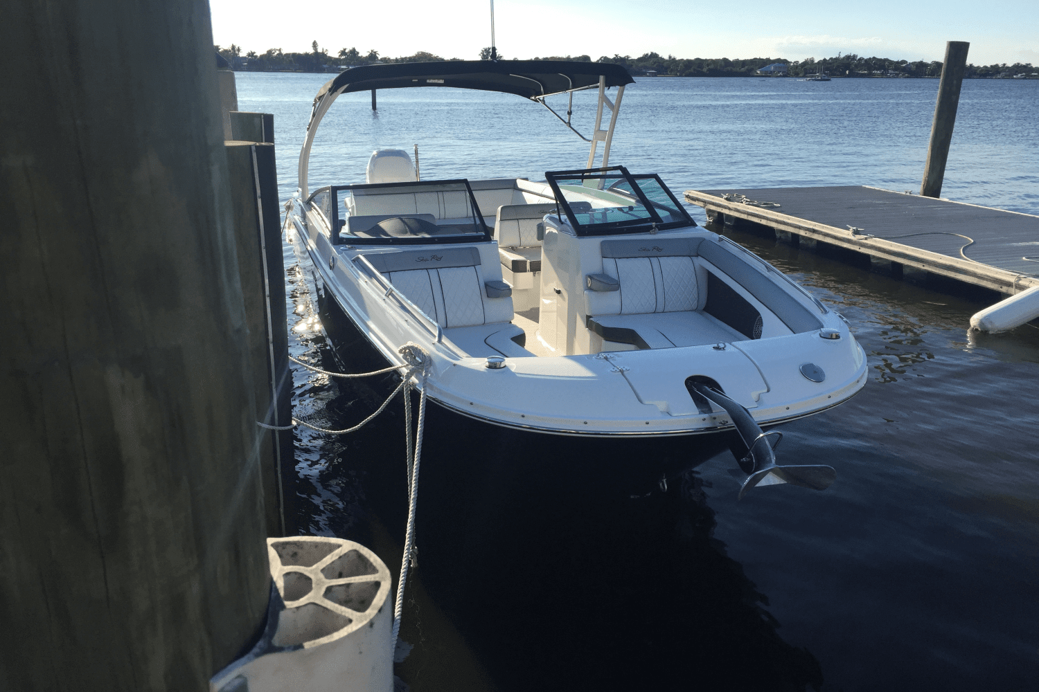 2017 Sea Ray 270 SDX OUTBOARD Image Thumbnail #14