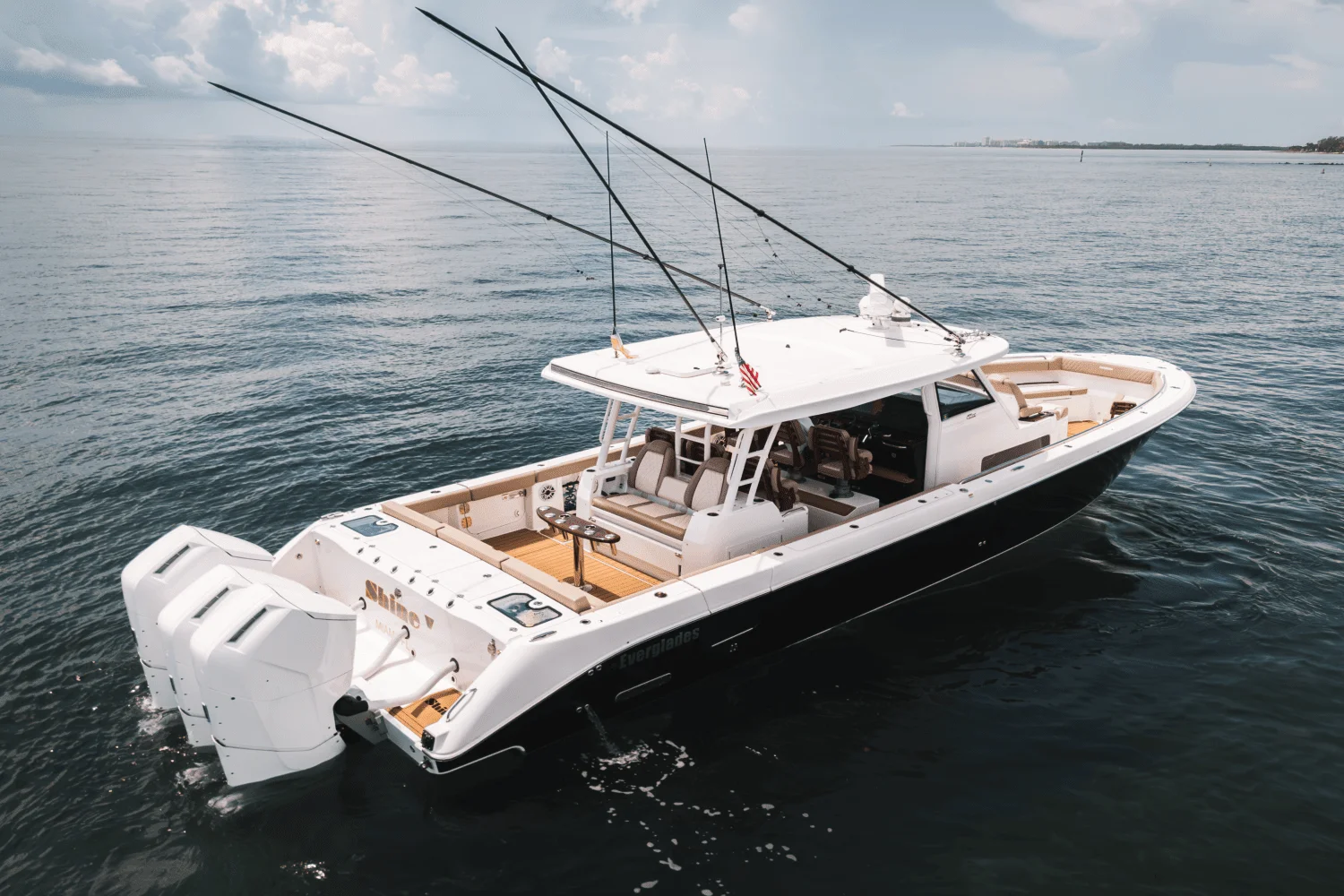 2023 Everglades 455 CC Image Thumbnail #3