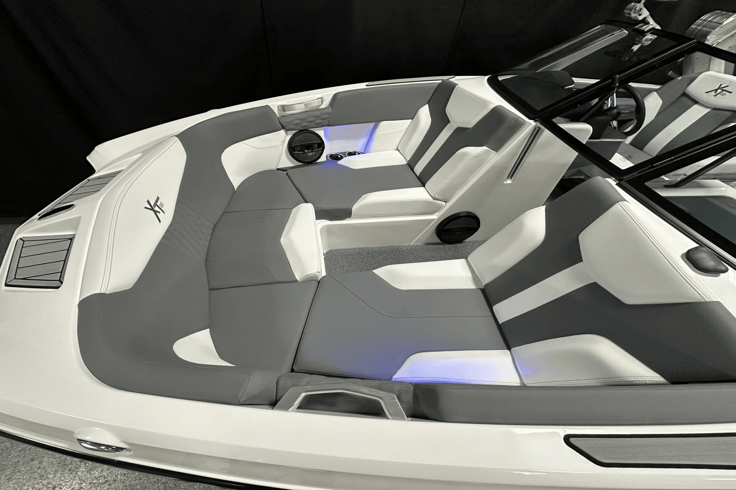 2025 Mastercraft XT22 Image Thumbnail #8