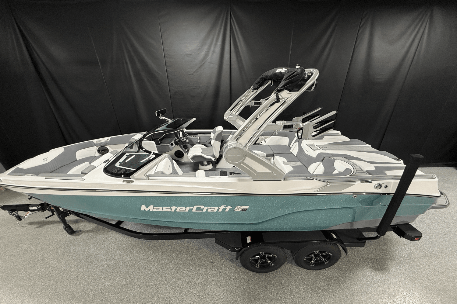 2025 Mastercraft XT22 Image Thumbnail #1