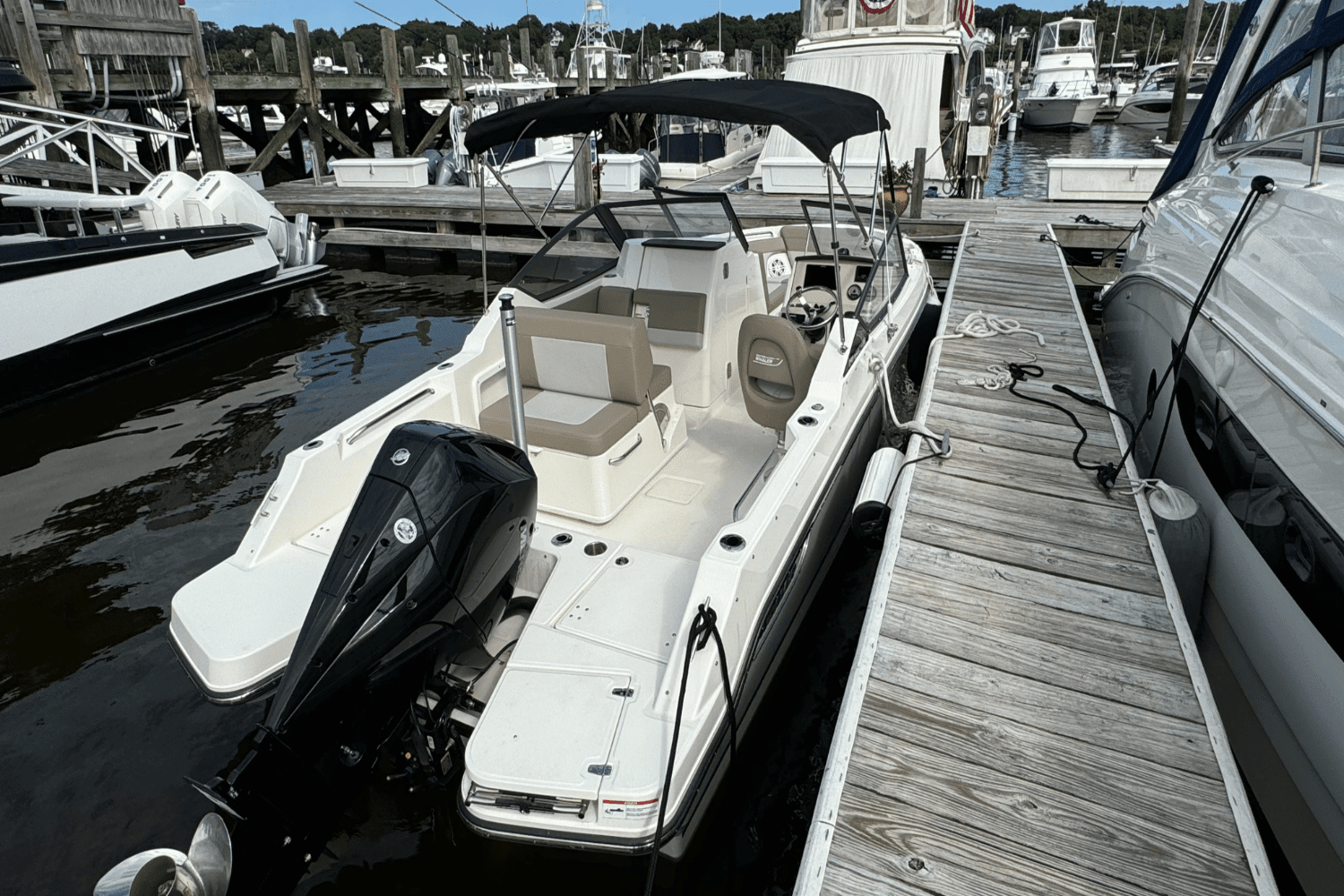 2024 Boston Whaler 210 Vantage Image Thumbnail #27