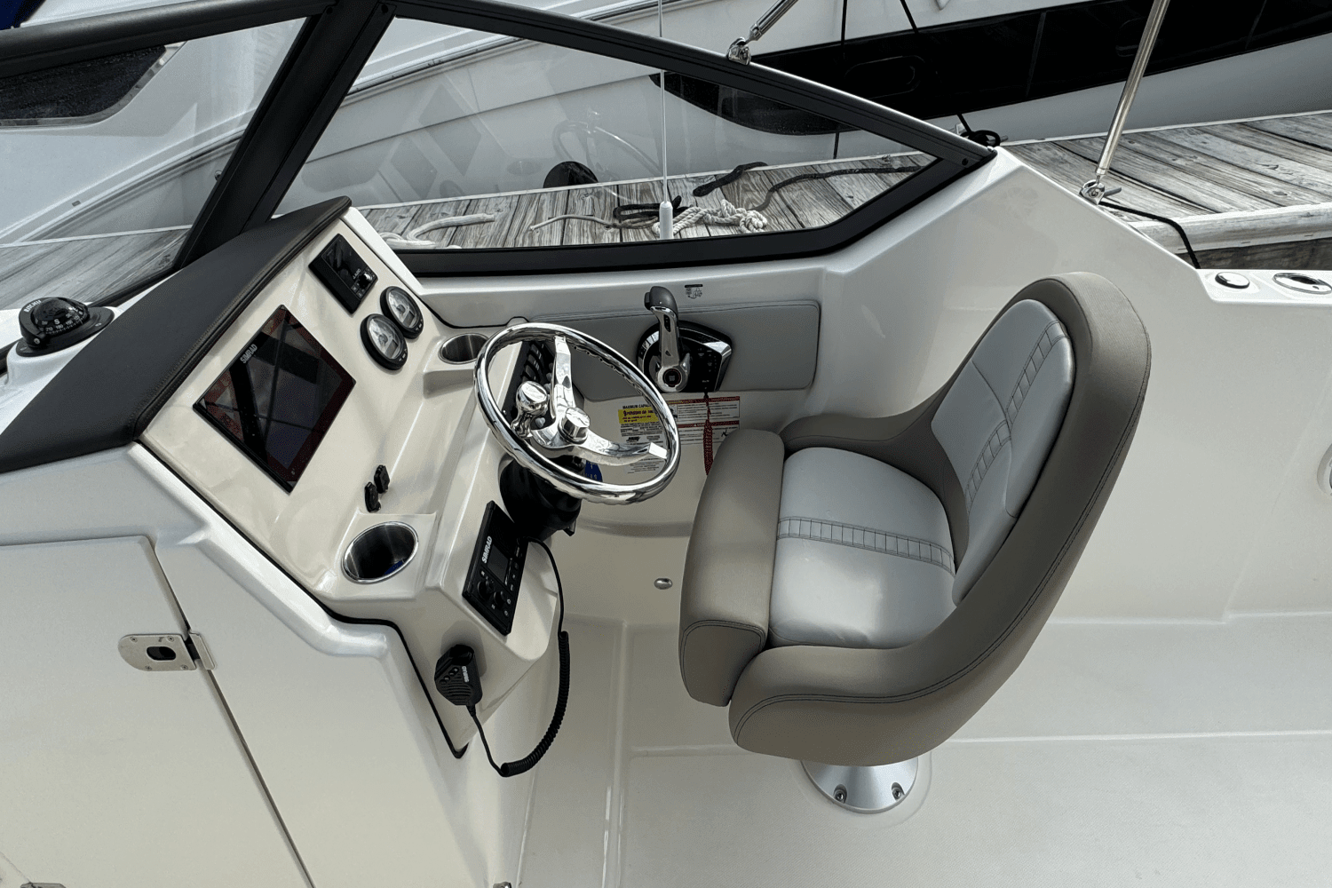 2024 Boston Whaler 210 Vantage Image Thumbnail #21