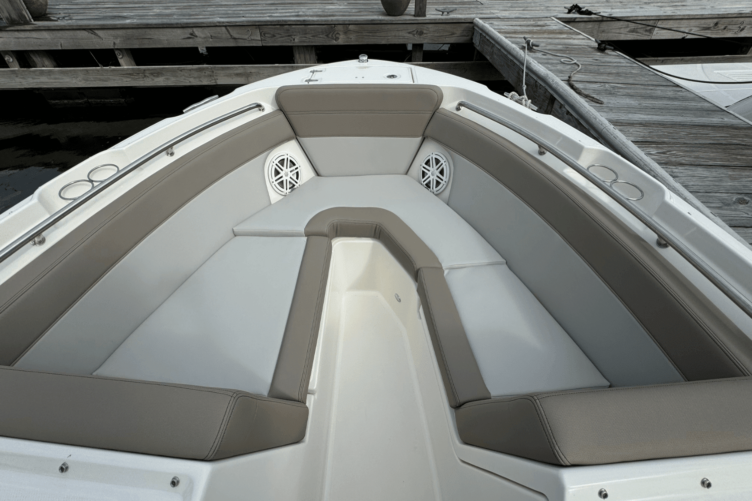 2024 Boston Whaler 210 Vantage Image Thumbnail #23