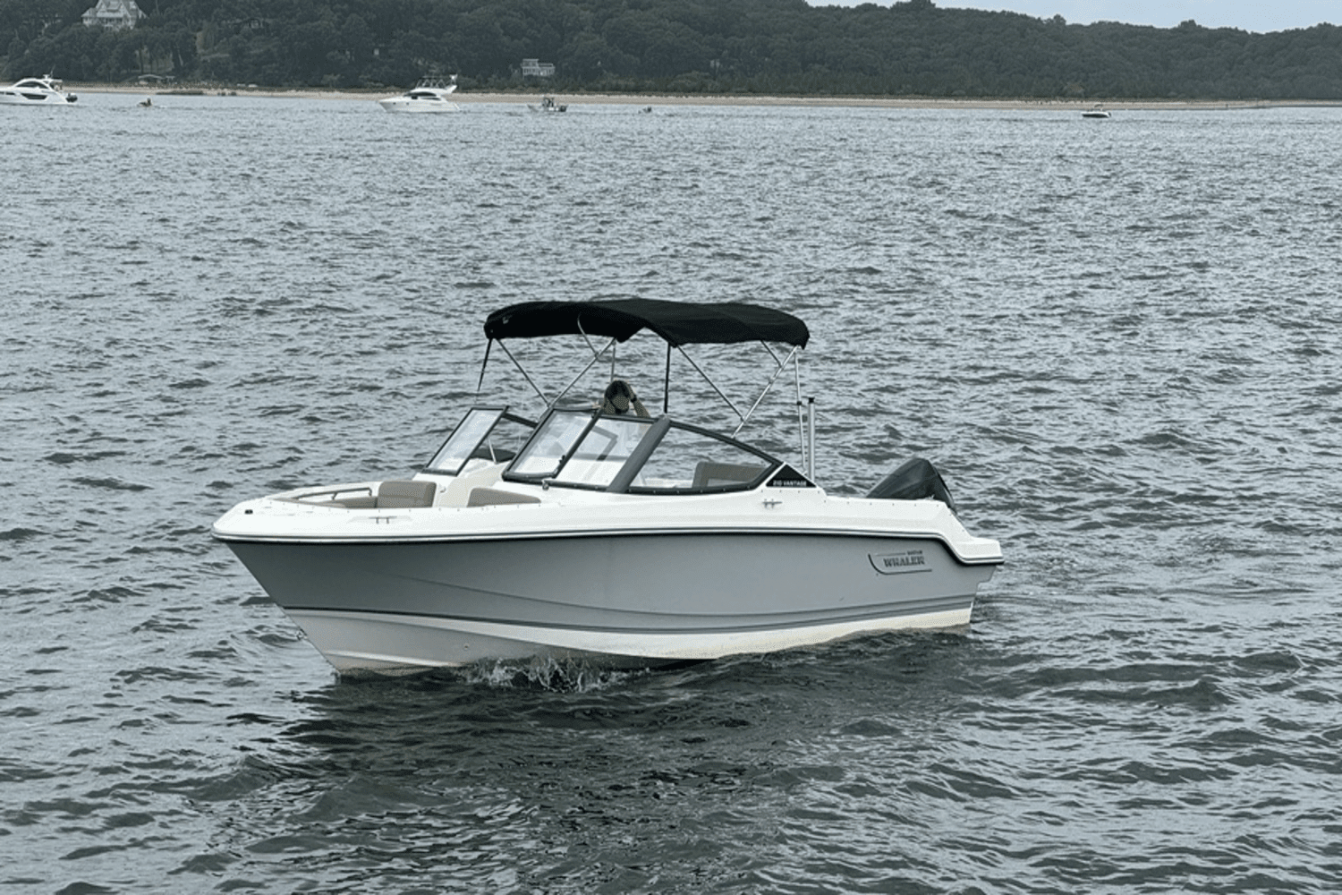 2024 Boston Whaler 210 Vantage Image Thumbnail #37