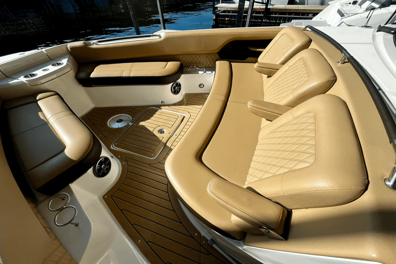 2021 Sea Ray SLX 400 OB Image Thumbnail #29