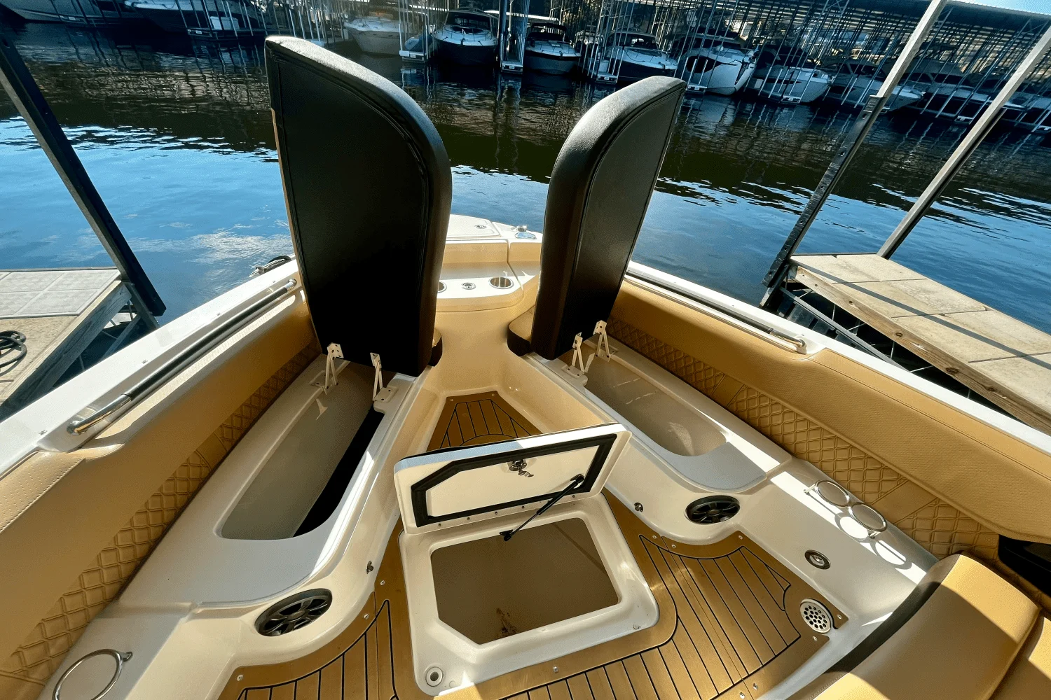 2021 Sea Ray SLX 400 OB Image Thumbnail #31