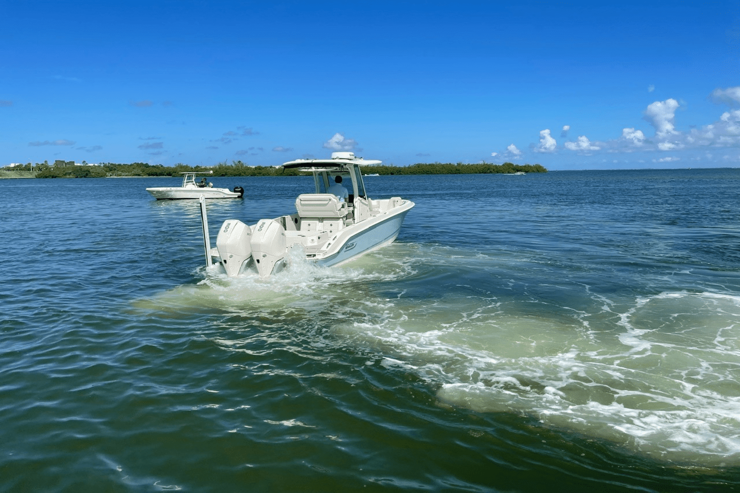 2023 Boston Whaler 28 DAUNTLESS Image Thumbnail #7