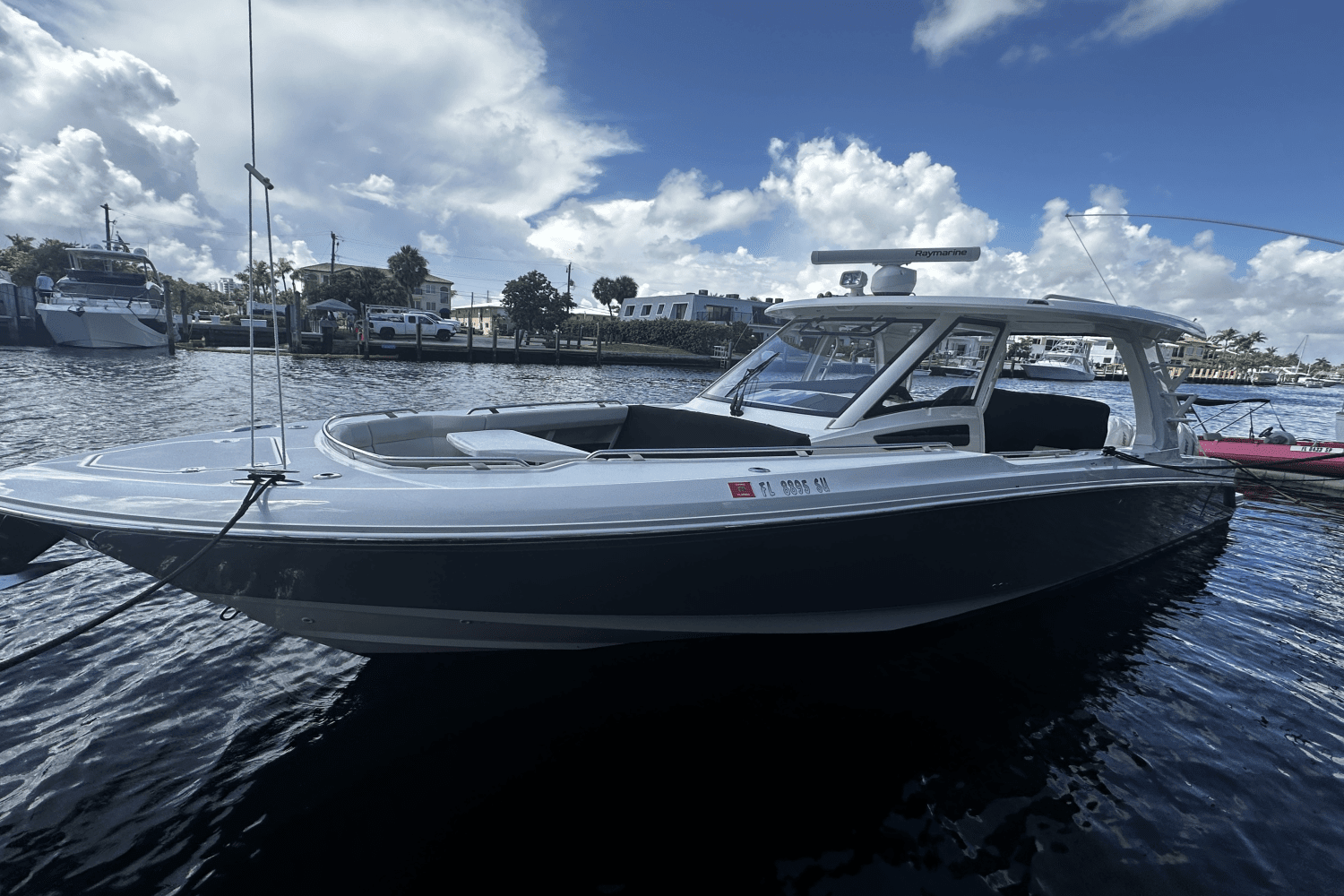 2019 Boston Whaler 350 Realm Image Thumbnail #3