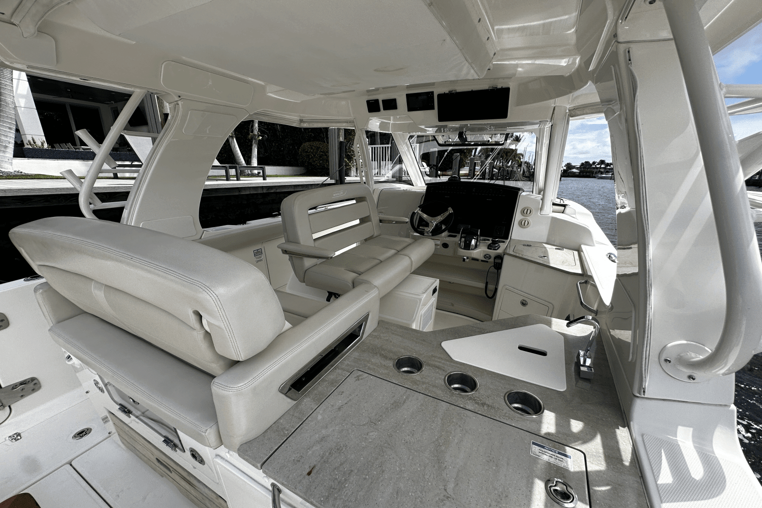 2019 Boston Whaler 350 Realm Image Thumbnail #23