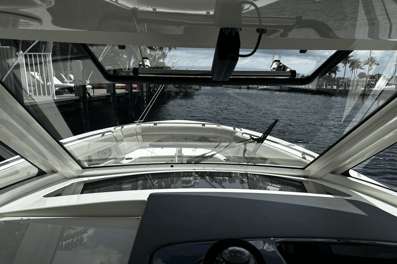 2019 Boston Whaler 350 Realm Image Thumbnail #31