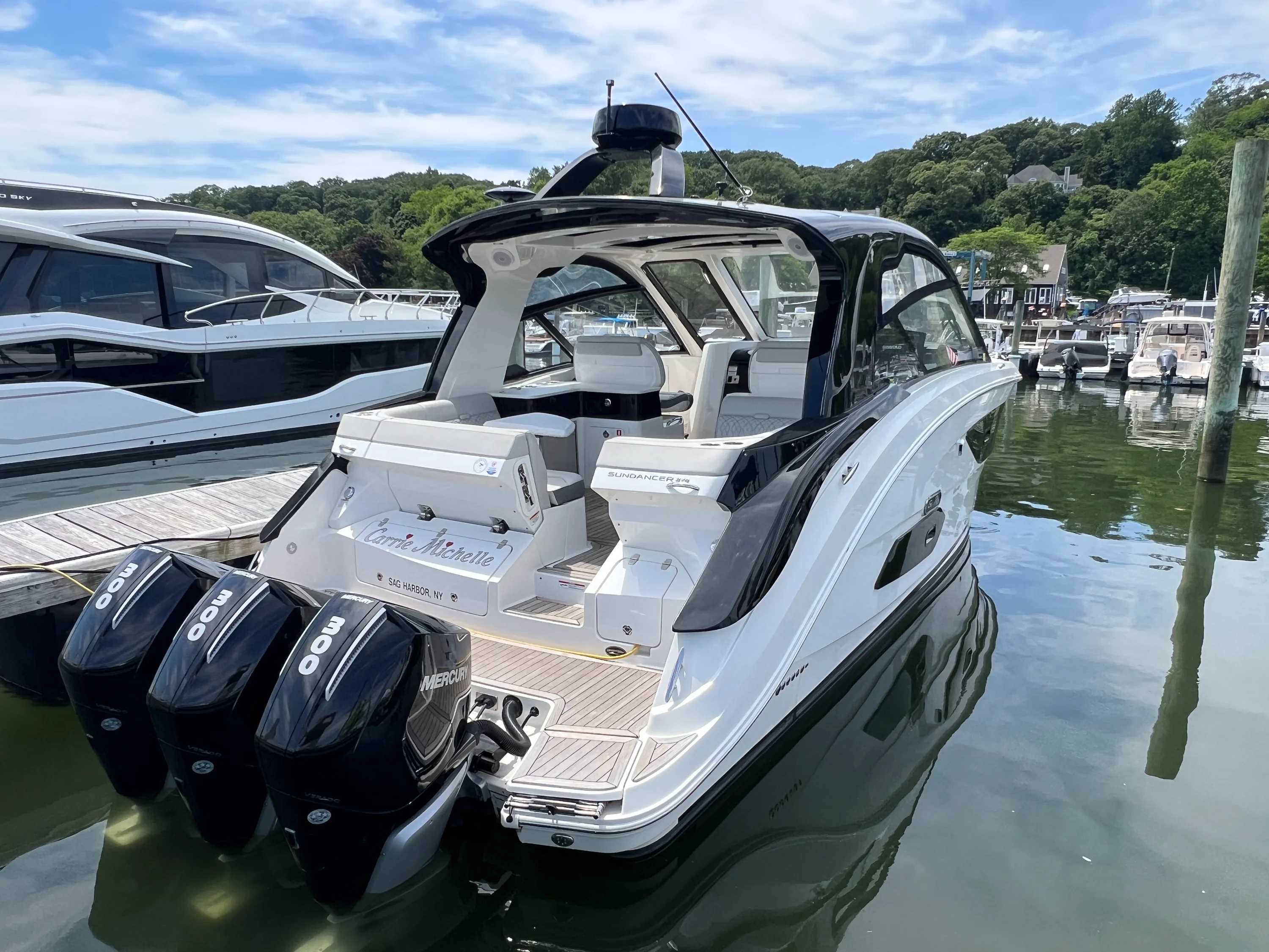 2023 Sea Ray 370 SUNDANCER OB Image Thumbnail #8