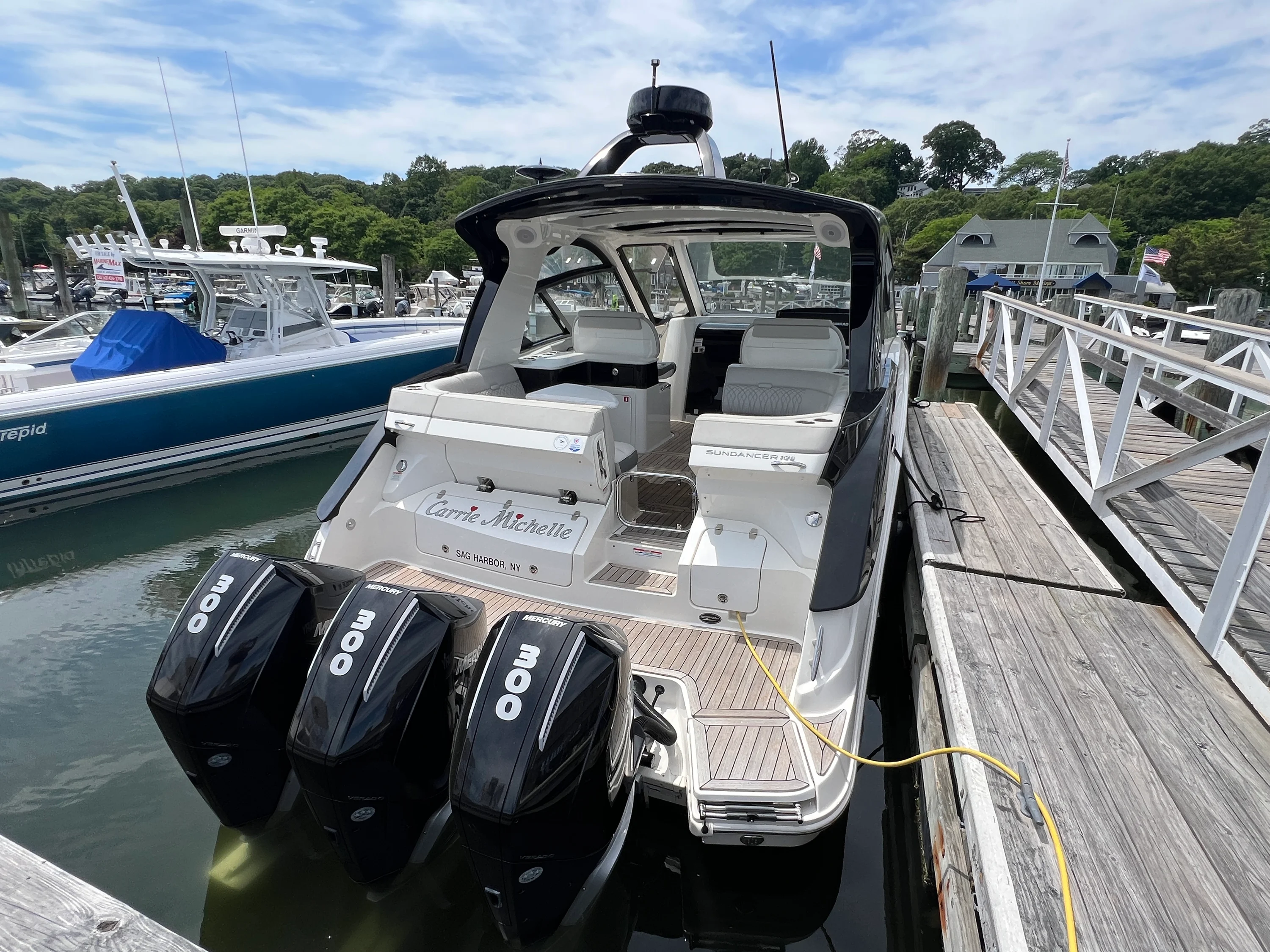 2023 Sea Ray 370 SUNDANCER OB Image Thumbnail #19