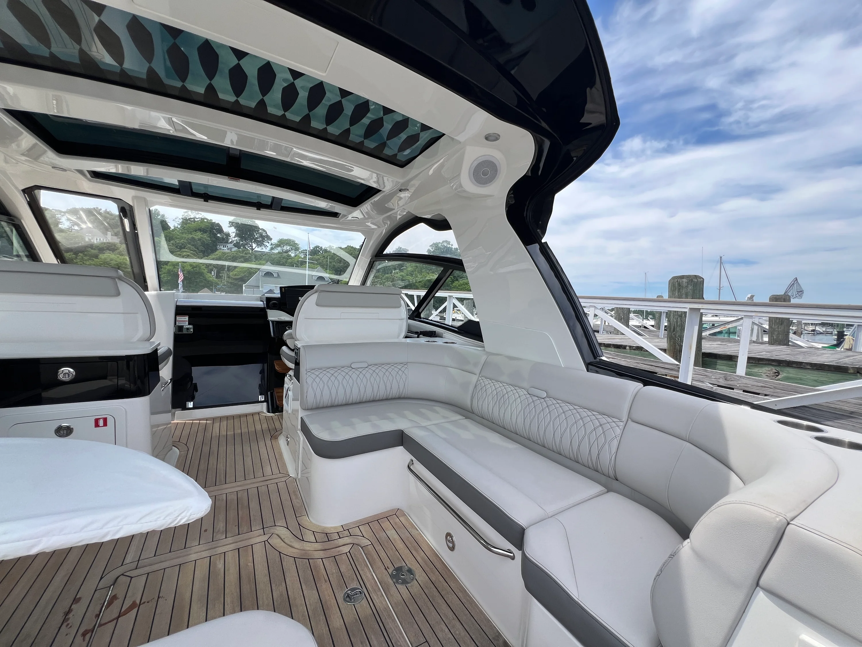 2023 Sea Ray 370 SUNDANCER OB Image Thumbnail #22