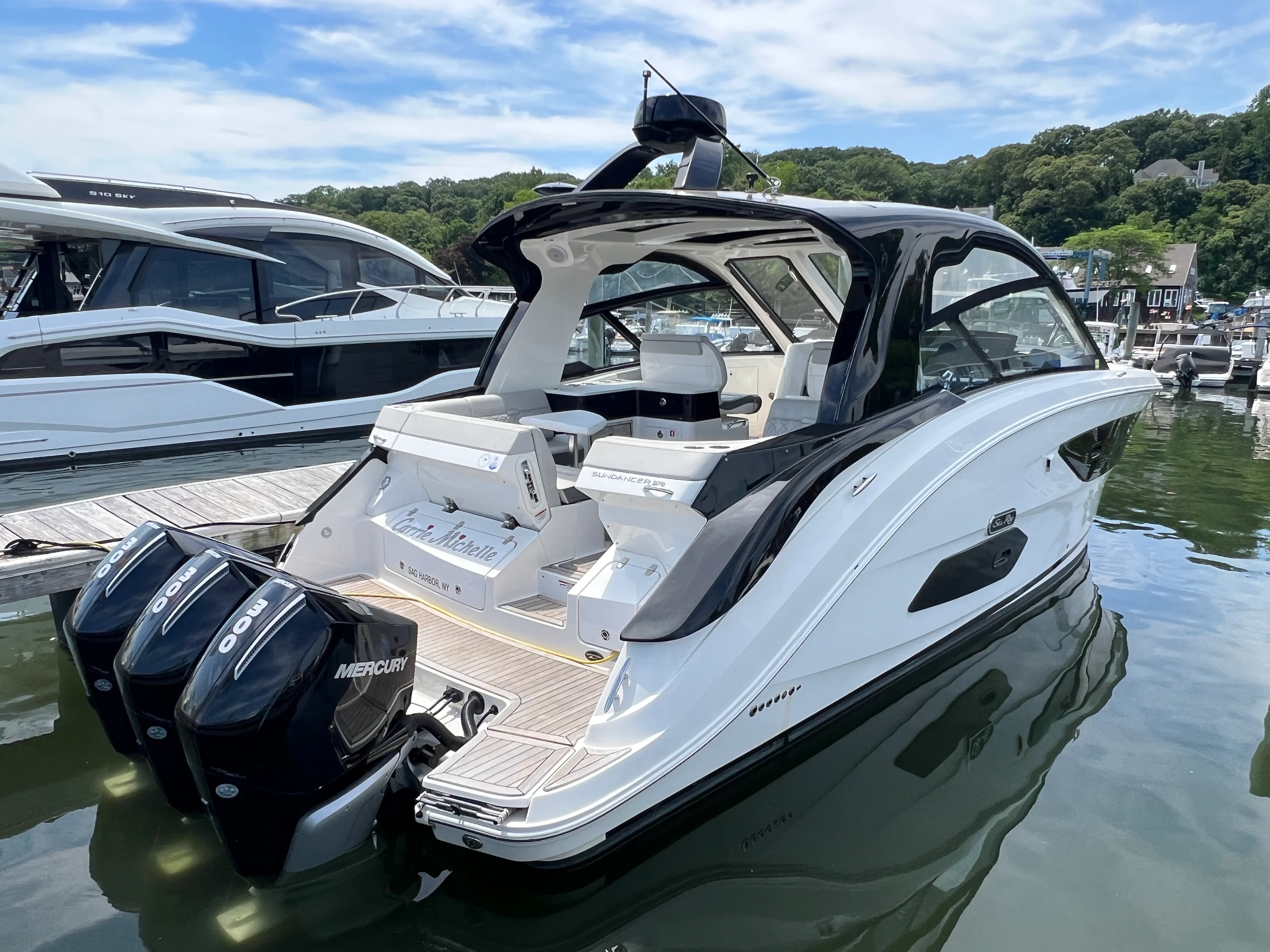 2023 Sea Ray 370 SUNDANCER OB Image Thumbnail #5
