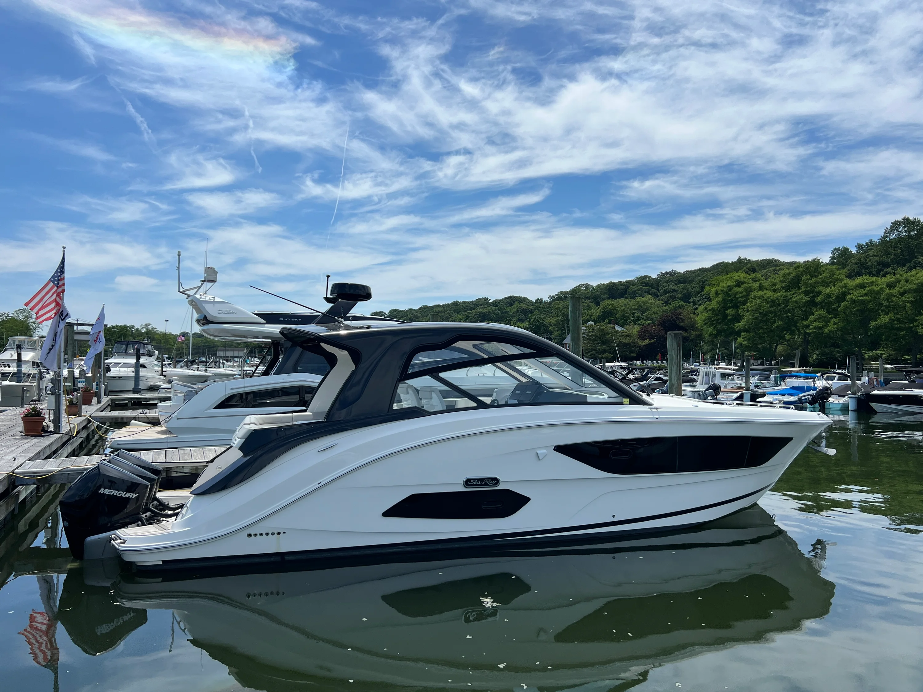 2023 Sea Ray 370 SUNDANCER OB Image Thumbnail #0