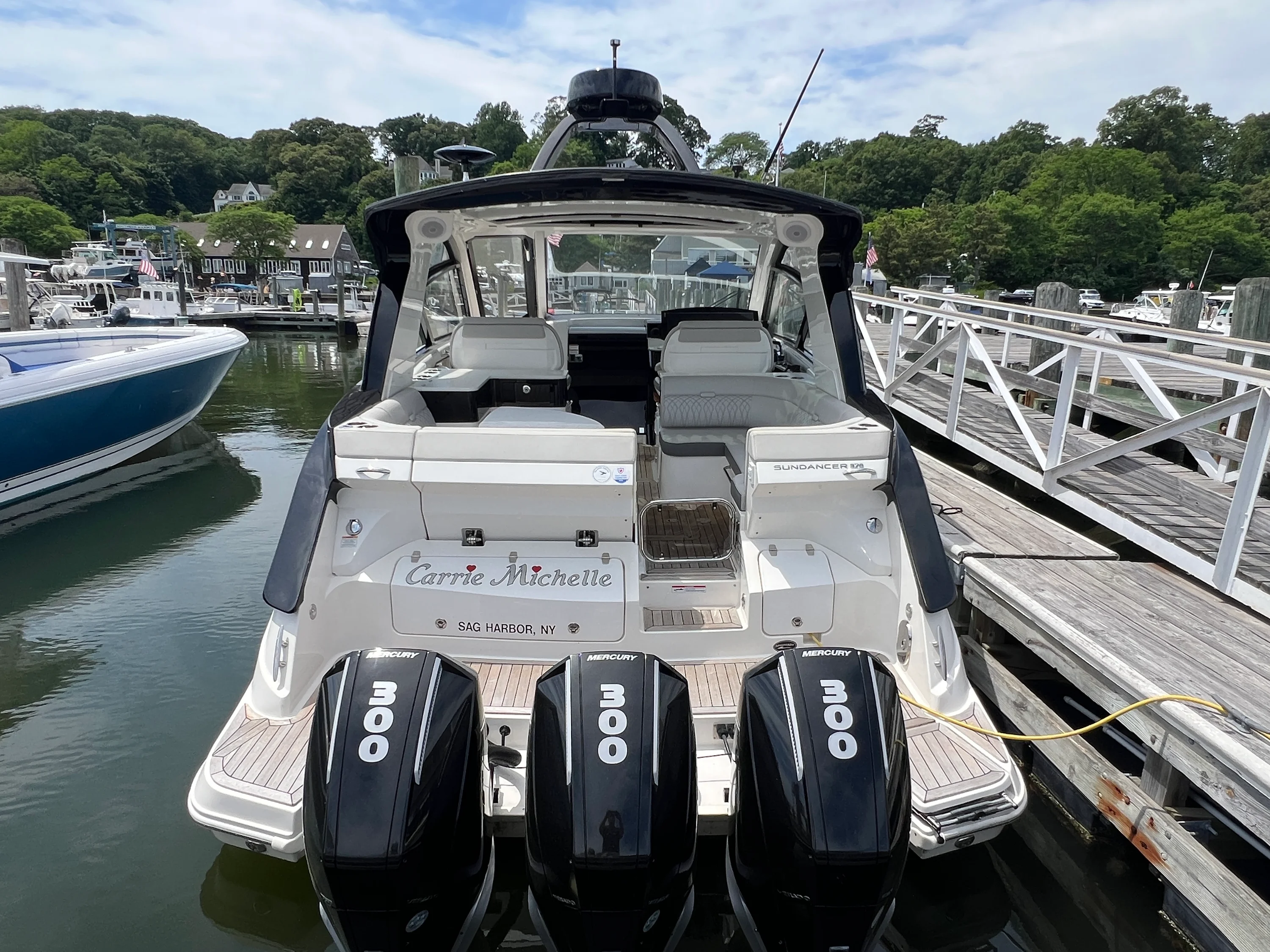 2023 Sea Ray 370 SUNDANCER OB Image Thumbnail #18