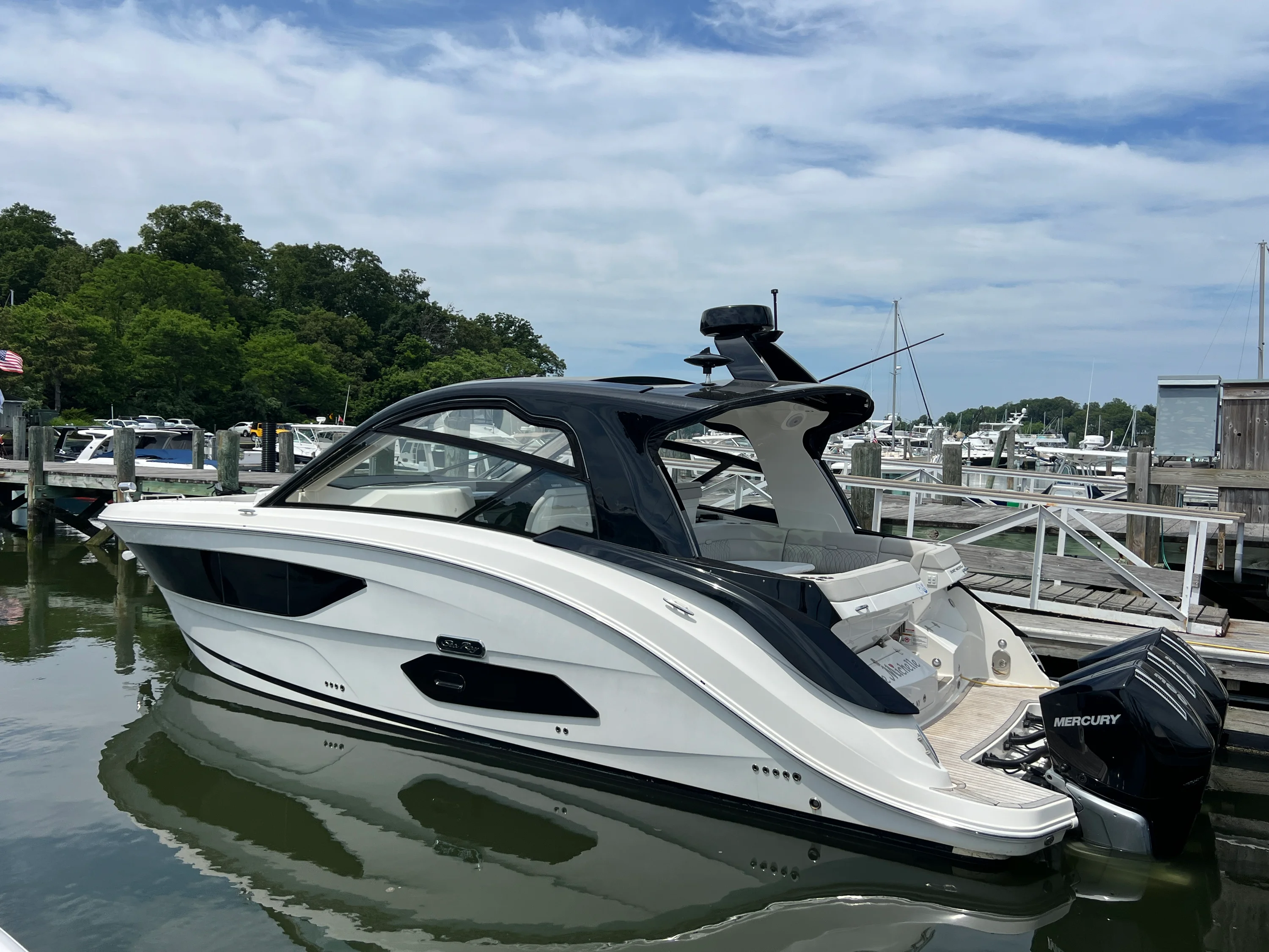2023 Sea Ray 370 SUNDANCER OB Image Thumbnail #10