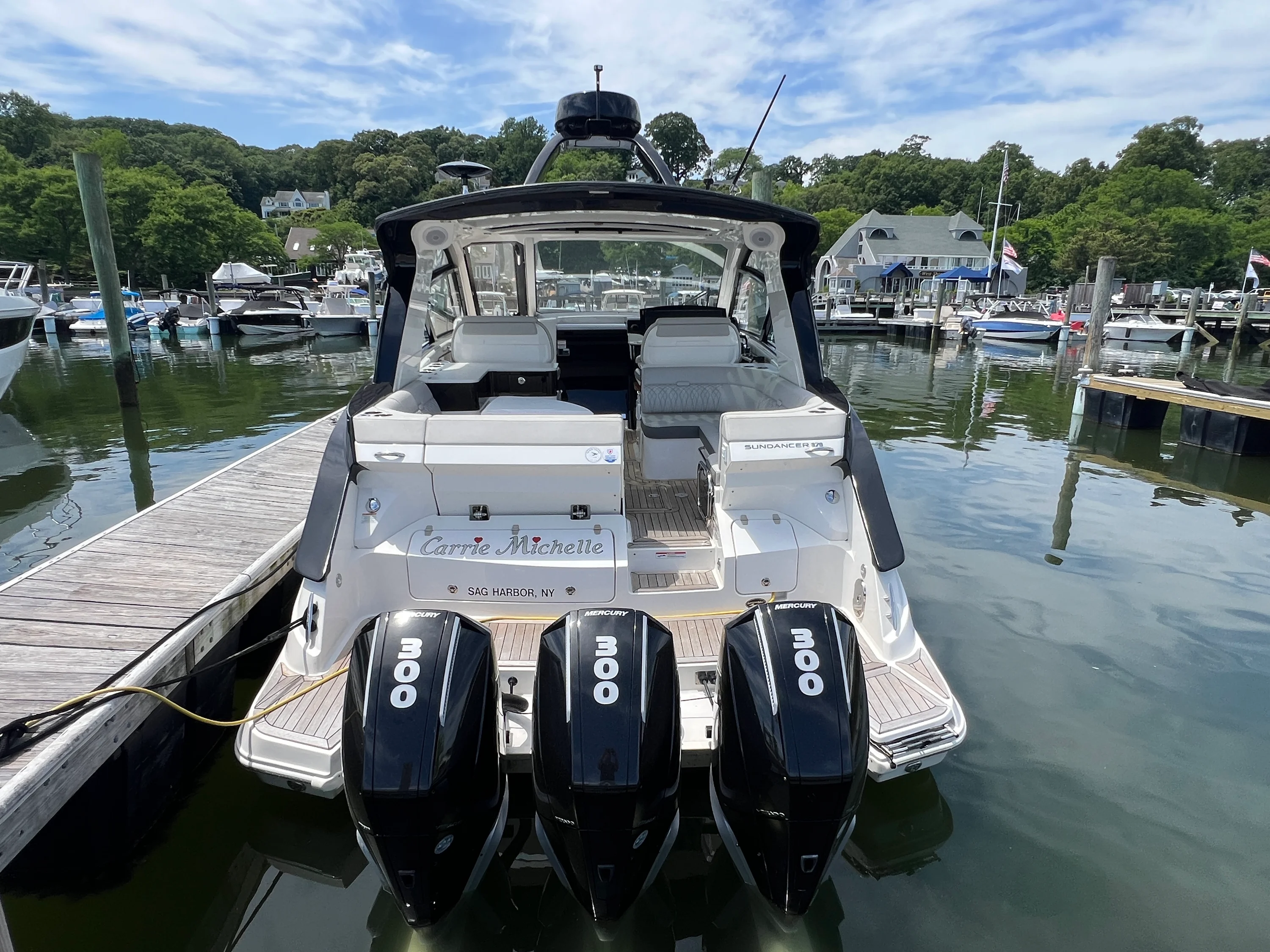 2023 Sea Ray 370 SUNDANCER OB Image Thumbnail #9