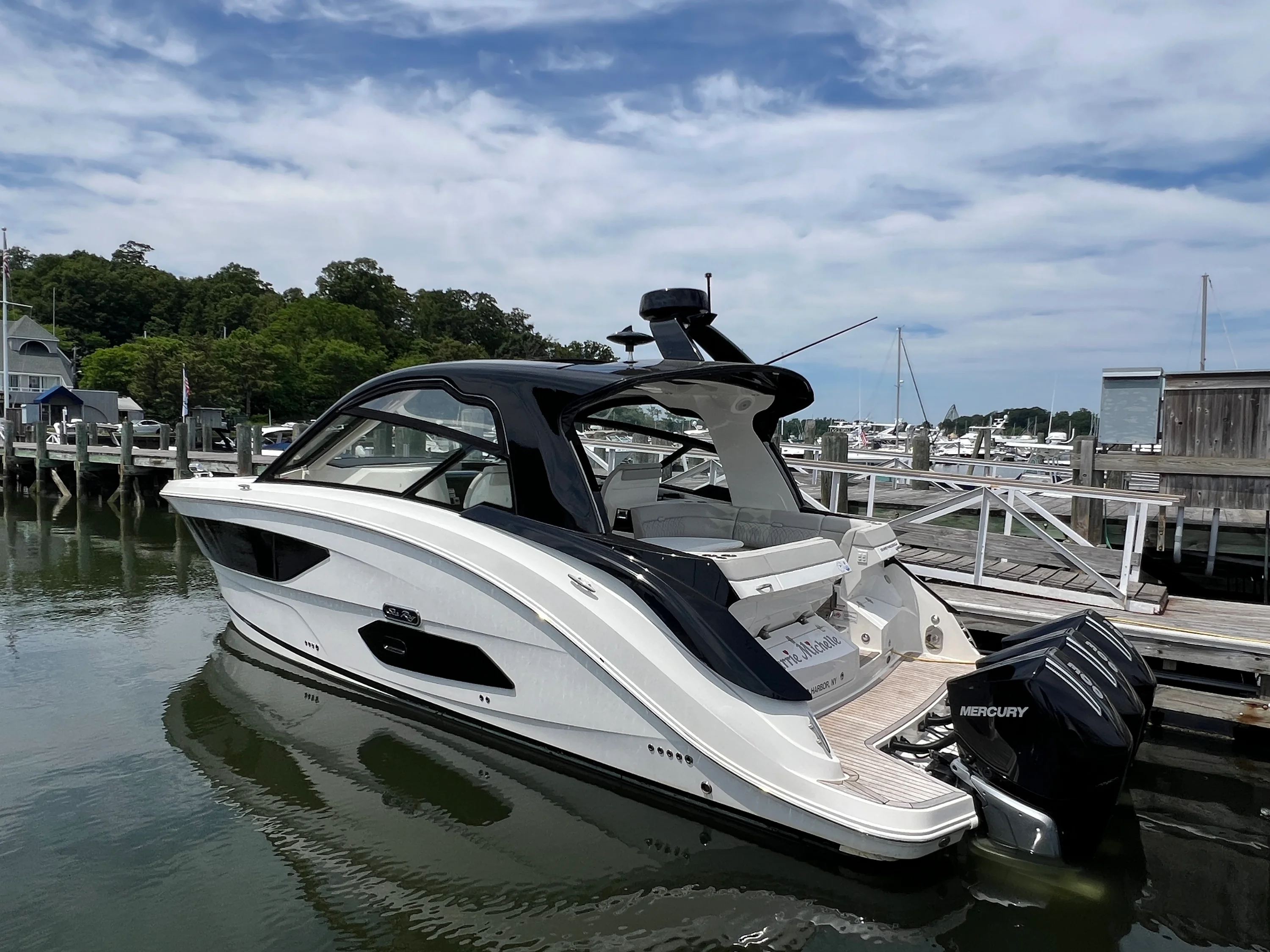 2023 Sea Ray 370 SUNDANCER OB Image Thumbnail #17