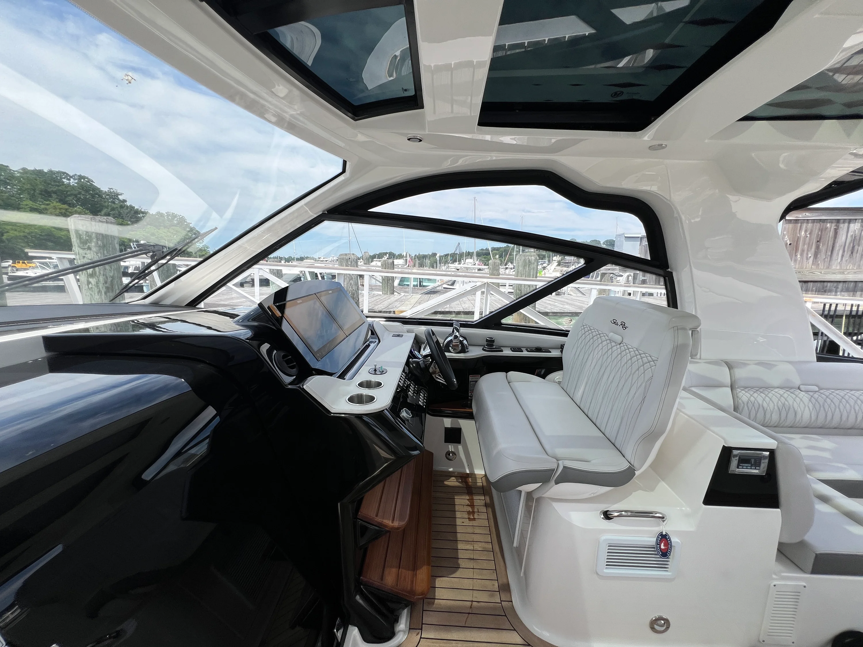 2023 Sea Ray 370 SUNDANCER OB Image Thumbnail #26