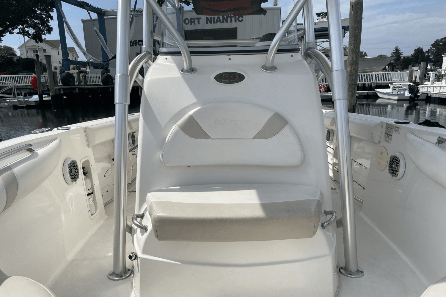 2008 Boston Whaler 240 OUTRAGE Image Thumbnail #24