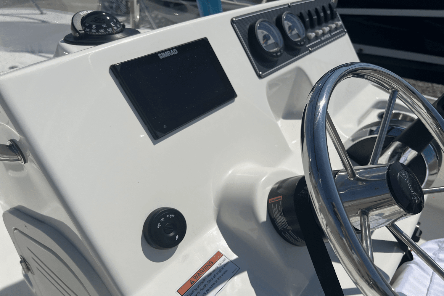 2023 Boston Whaler 190 MONTAUK Image Thumbnail #7