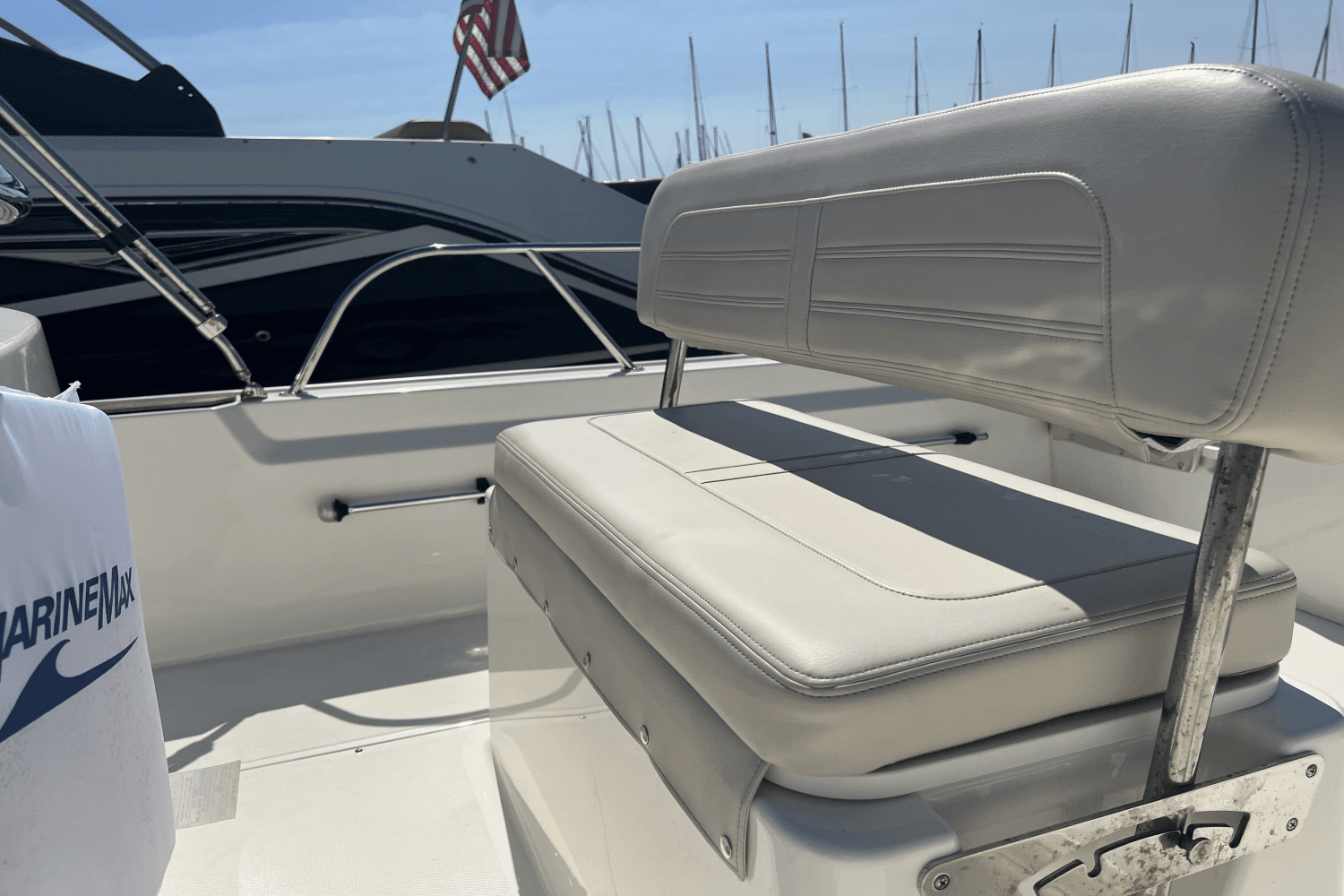 2023 Boston Whaler 190 MONTAUK Image Thumbnail #6