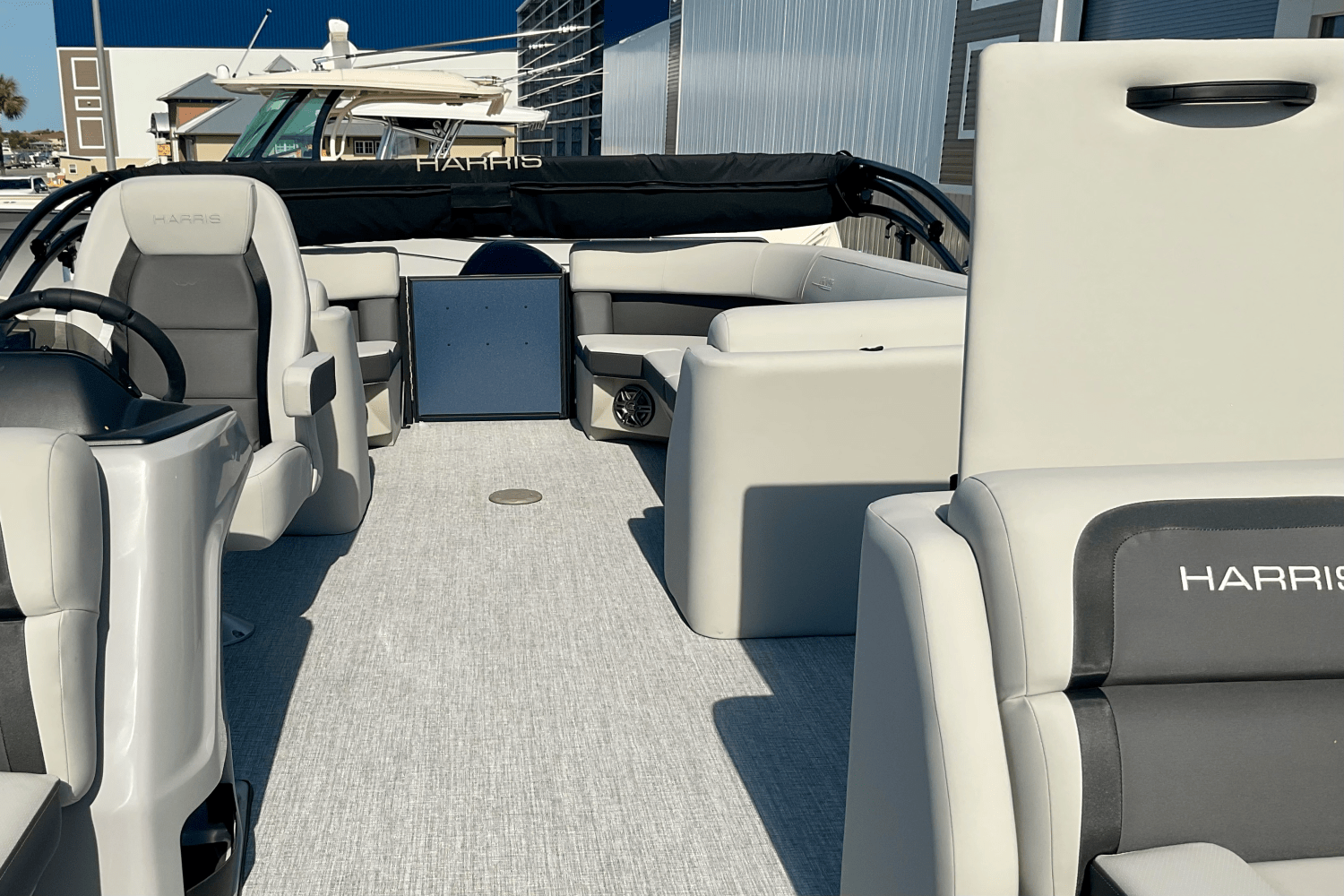 2025 Harris 230 Cruiser Image Thumbnail #17