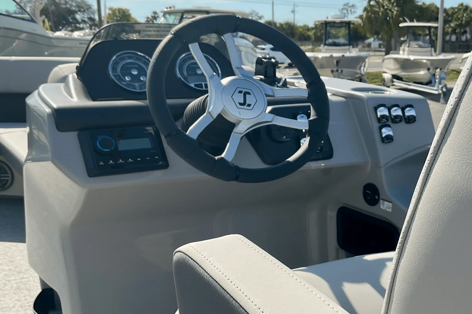 2025 Harris 230 Cruiser Image Thumbnail #21