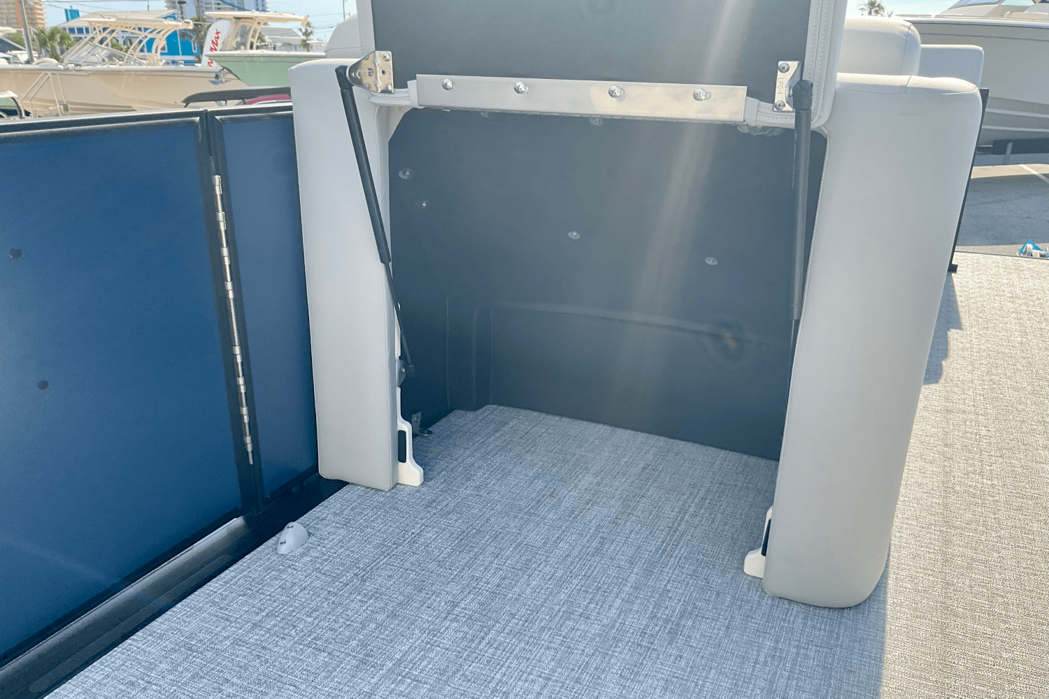 2025 Harris 230 Cruiser Image Thumbnail #12