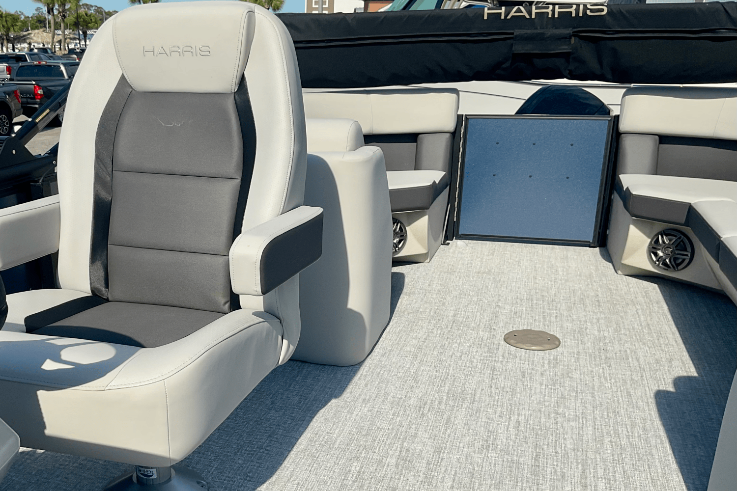 2025 Harris 230 Cruiser Image Thumbnail #9