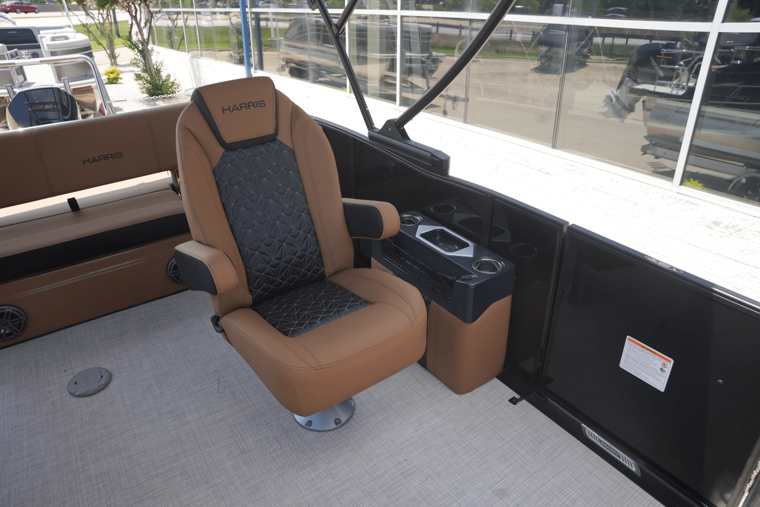 2025 Harris 230 Grand Mariner Image Thumbnail #13