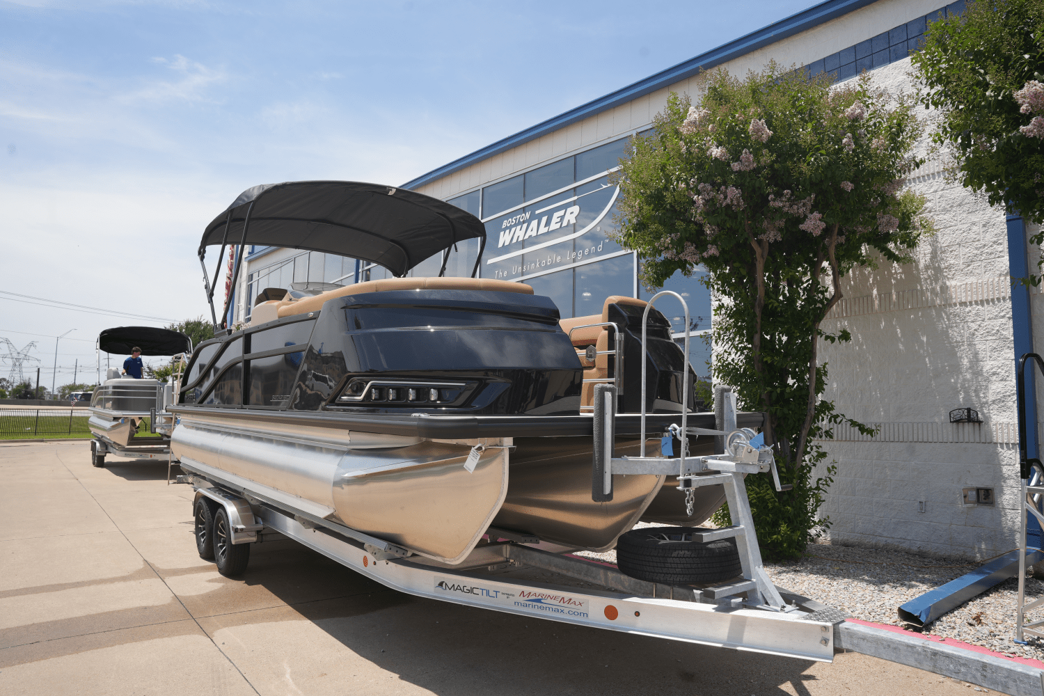 2025 Harris 230 Grand Mariner Image Thumbnail #1